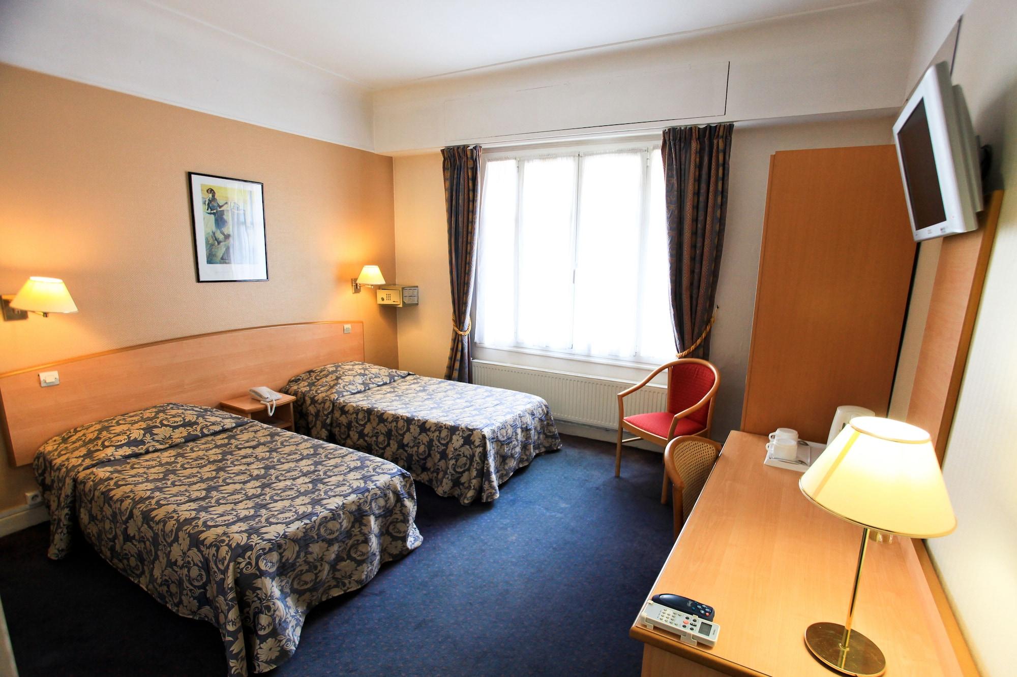 Ammi Lafayette Hotel 3*