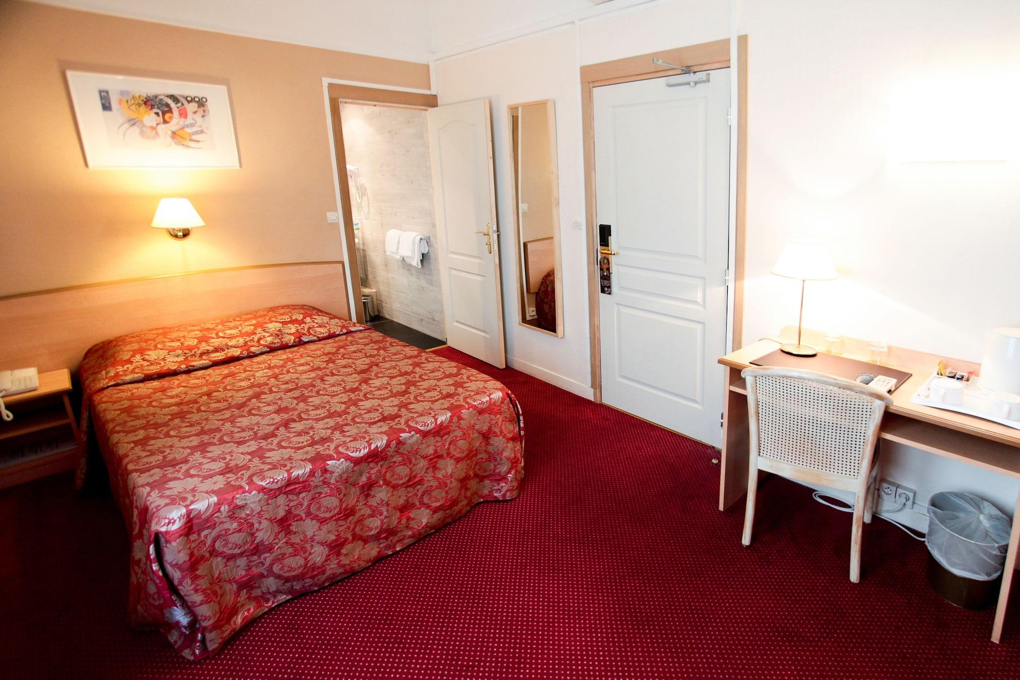 Lafayette Hotel 3*